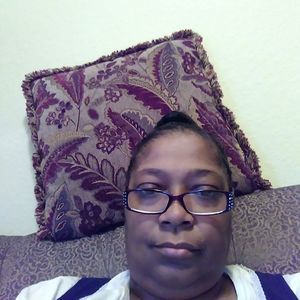 Meet your Posher, Gloria